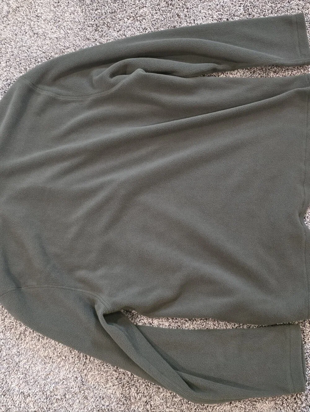 Eddie Bauer Men's Green Fleece Pullover with Camo Chest Pocket SIZE Large